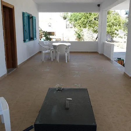 In In Direkt Am Kalloni (Peloponnese)